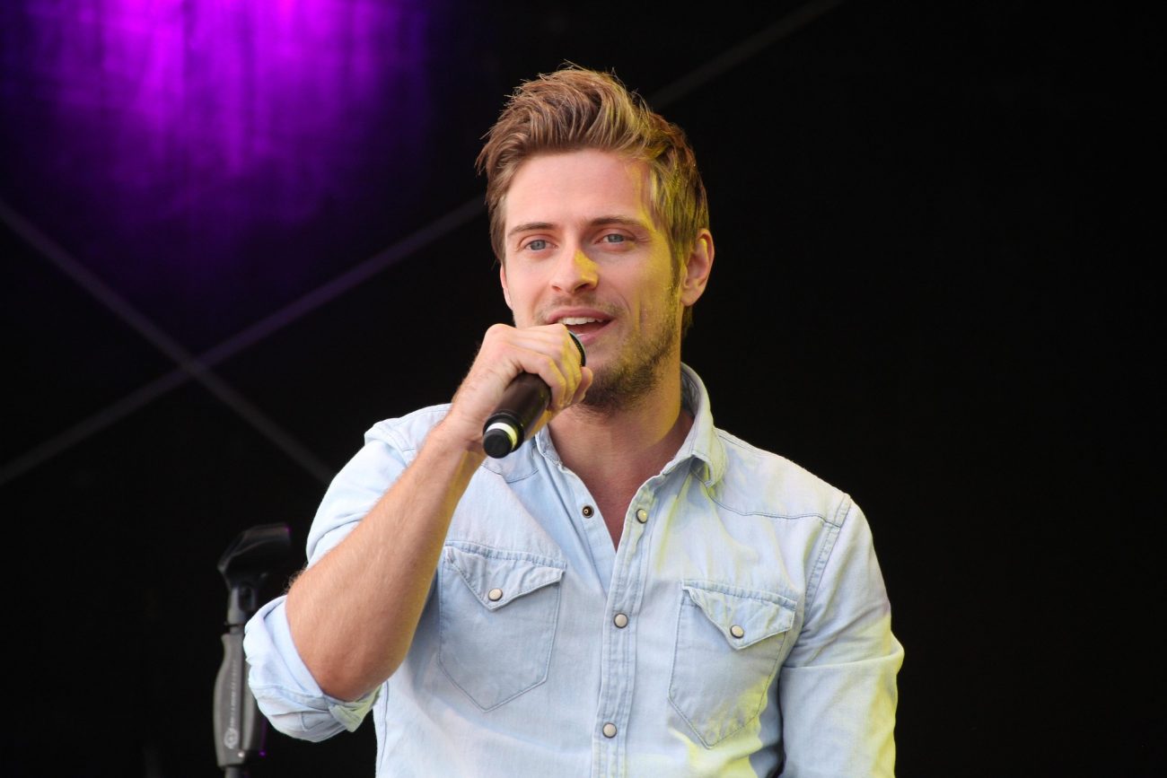 Can adults learn to sing?